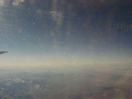 Jet streams from four jets flying east<br>Location: <a href="https://www.google.com/maps/search/?api=1&query=38.59326,-116.9678" target="_new">Over Nevada</a>